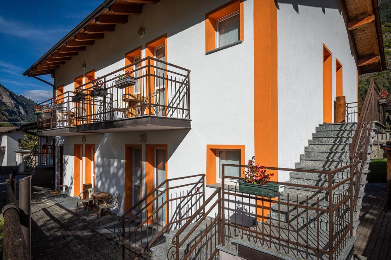 Hostel - Bormio - Livigno - Santa Caterina - Stelvio Sondalo Exterior photo