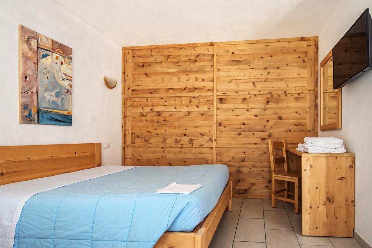 Hostel - Bormio - Livigno - Santa Caterina - Stelvio Sondalo Exterior photo