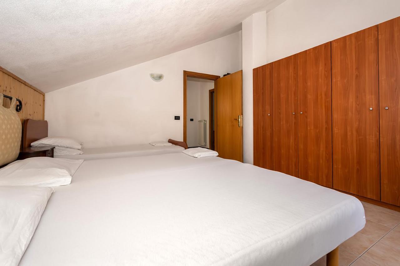 Hostel - Bormio - Livigno - Santa Caterina - Stelvio Sondalo Exterior photo